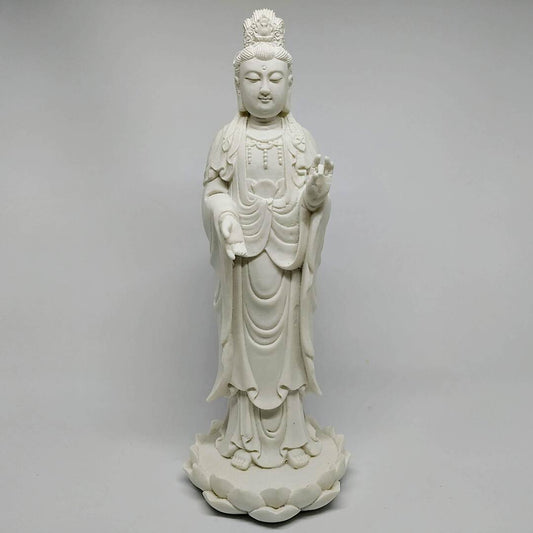 Kwanyin Blanca